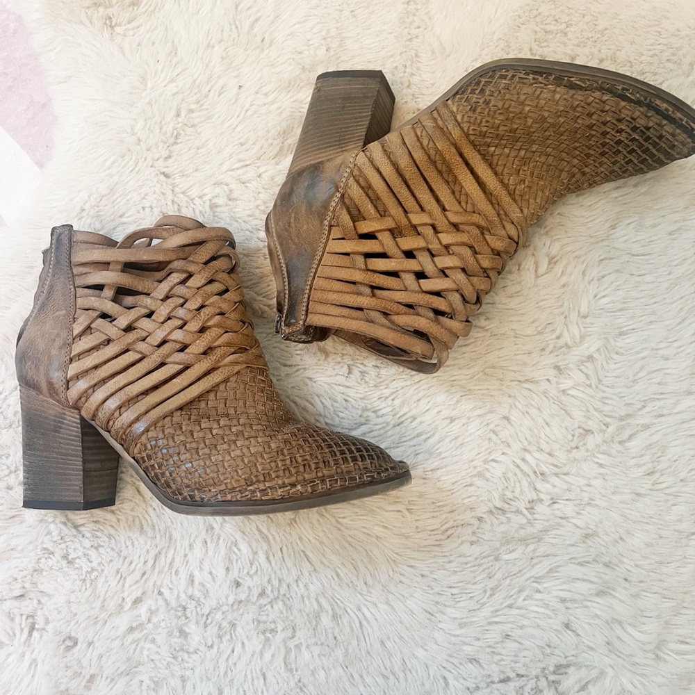 8.5 Sundance Braided Booties